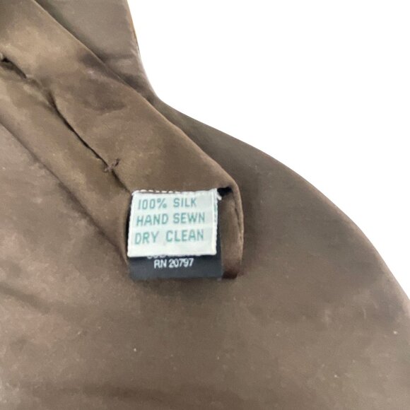 Esquire 100% Silk Hand Sewn Guitar Design Novelty Tie Brown Tan - Picture 5 of 9